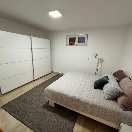 Apartman Lazaric Adria