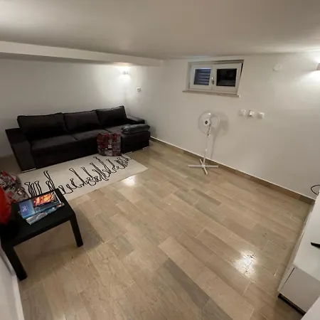 Lazaric Adria Appartamento *